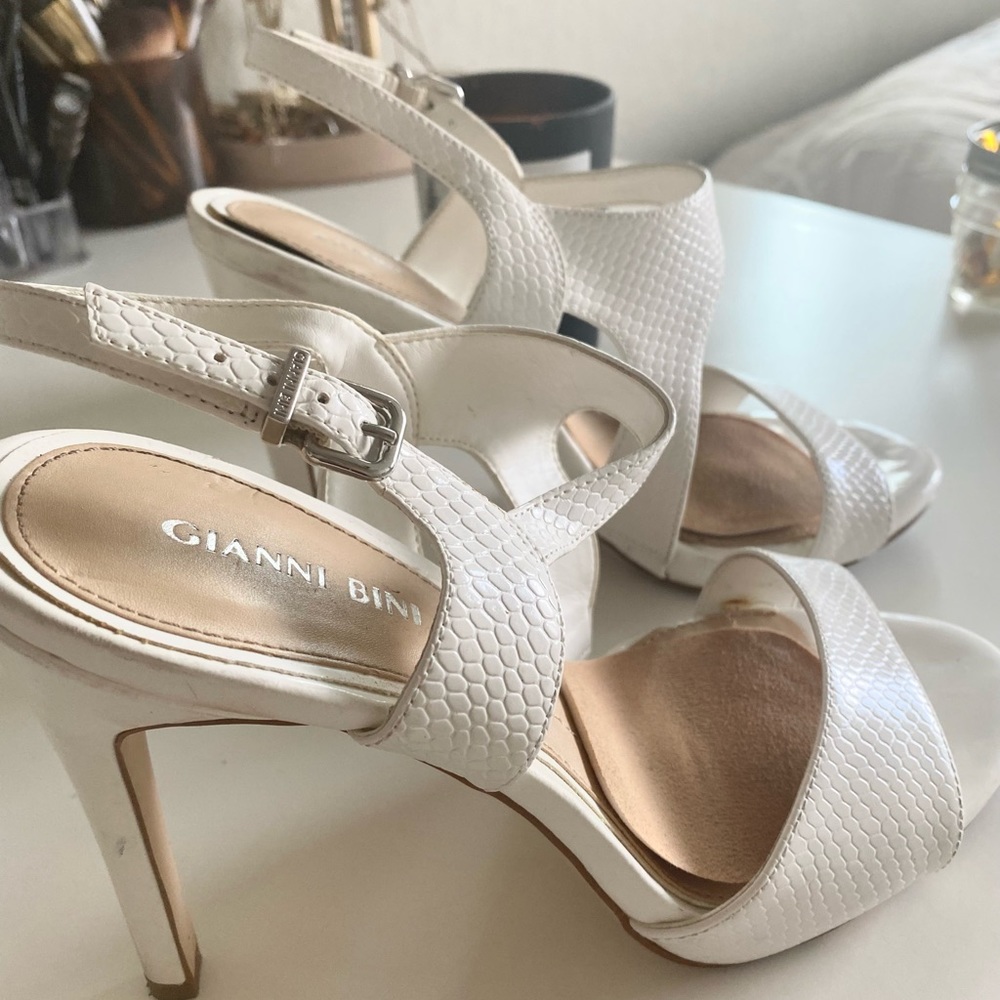 White Gianni Bini heels